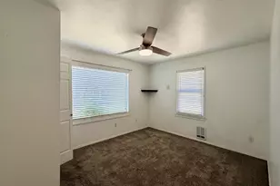 425 W Umpqua St, Roseburg, OR 97471 - Photo 12