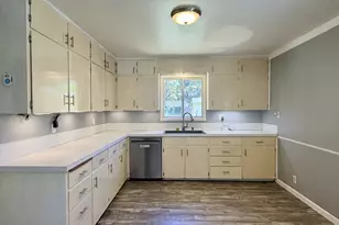425 W Umpqua St, Roseburg, OR 97471 - Photo 6