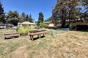425 W Umpqua St, Roseburg, OR 97471 - Photo 24