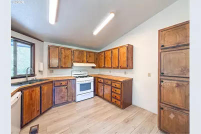 96134 Foxglove Way, Brookings, OR 97415 - Photo 2