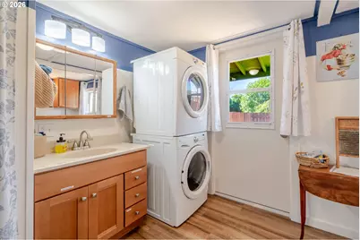 362 E Washington Ave, Brownsville, OR 97327 - Photo 34