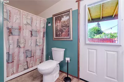 362 E Washington Ave, Brownsville, OR 97327 - Photo 32