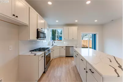 4515 SE 79th Ave, Portland, OR 97206 - Photo 4