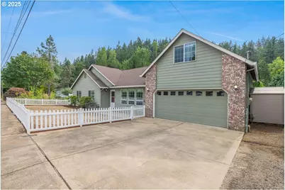 1110 Madison St, Silverton, OR 97381 - Photo 1