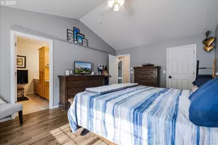 1110 Madison St, Silverton, OR 97381 - Photo 24