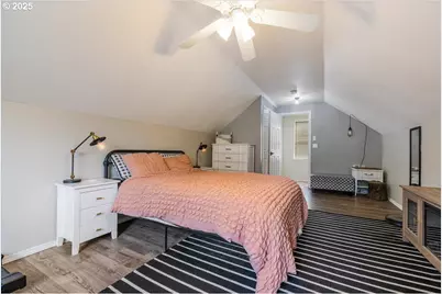 1110 Madison St, Silverton, OR 97381 - Photo 28