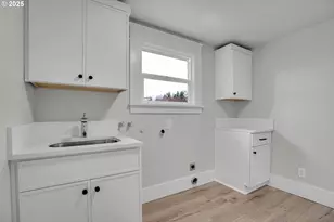 209 SE Currin St, Estacada, OR 97023 - Photo 16