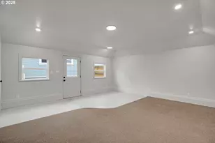 209 SE Currin St, Estacada, OR 97023 - Photo 26