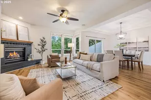 9174 SW Waverly Dr, Portland, OR 97224 - Photo 4