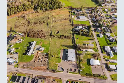 218 Paroz Ln, Myrtle Creek, OR 97457 - Photo 6