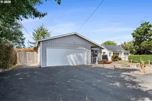 6731 SW Harbor Ave, Lincoln City, OR 97367 - Photo 2