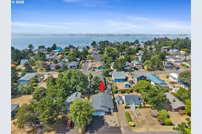 6731 SW Harbor Ave, Lincoln City, OR 97367 - Photo 20