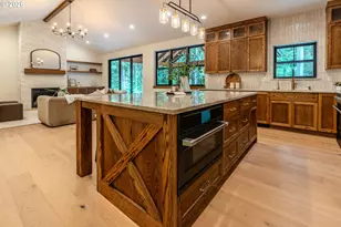 21054 E Country Club Rd, Brightwood, OR 97011 - Photo 16