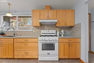 6786 Rochester St, Salem, OR 97305 - Photo 10