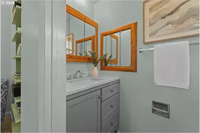 6786 Rochester St, Salem, OR 97305 - Photo 26