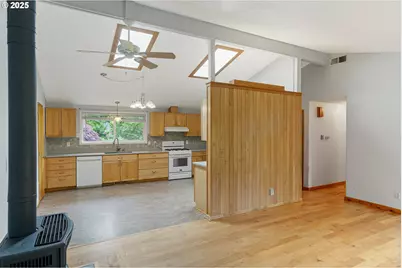 6786 Rochester St, Salem, OR 97305 - Photo 12