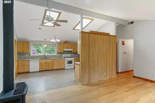 6786 Rochester St, Salem, OR 97305 - Photo 12