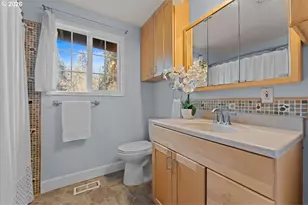 6786 Rochester St, Salem, OR 97305 - Photo 12