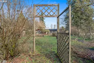 6786 Rochester St, Salem, OR 97305 - Photo 38