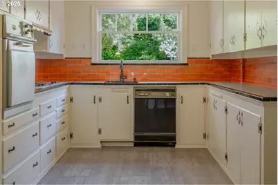 92216 Whiskey Rd, Warrenton, OR 97146 - Photo 20