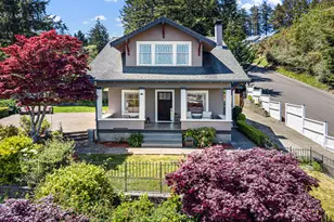 525 Park Ave, Coos Bay, OR 97420 - Photo 1