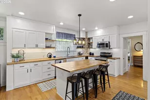 525 Park Ave, Coos Bay, OR 97420 - Photo 12