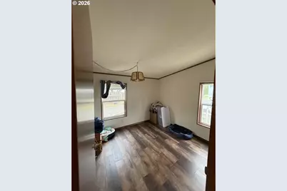 826 W Dean Ave, Sutherlin, OR 97479 - Photo 34