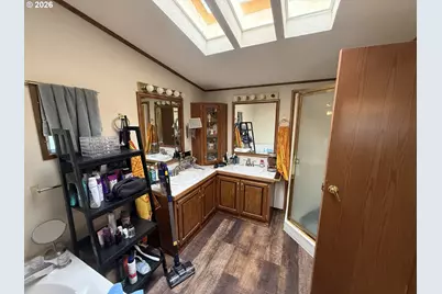 826 W Dean Ave, Sutherlin, OR 97479 - Photo 30