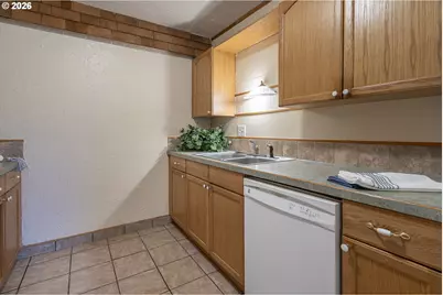 2727 Gateway St #27, Springfield, OR 97477 - Photo 8