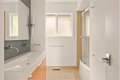 7175 SW Dogwood Pl, Portland, OR 97225 - Photo 30