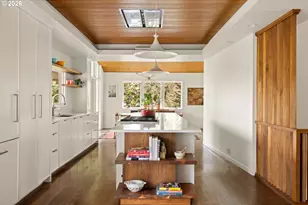 7175 SW Dogwood Pl, Portland, OR 97225 - Photo 18