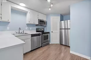 225 Cervantes, Lake Oswego, OR 97035 - Photo 28