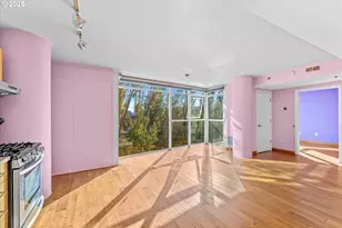 533 NE Holladay St, Portland, OR 97232 - Photo 8