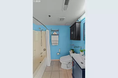 533 NE Holladay St #605, Portland, OR 97232 - Photo 20
