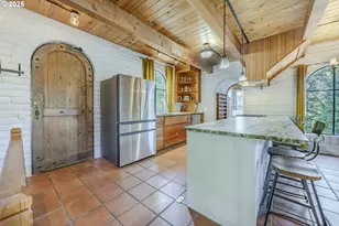 1820 E 28th Ave, Eugene, OR 97403 - Photo 16