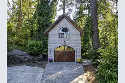 1820 E 28th Ave, Eugene, OR 97403 - Photo 42