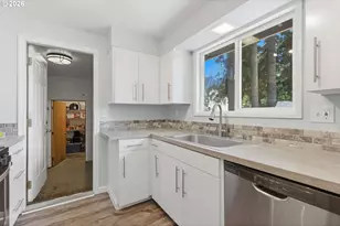 110 NE 157th Ave, Portland, OR 97230 - Photo 10