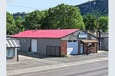 854 Snipes St, The Dalles, OR 97058 - Photo 4