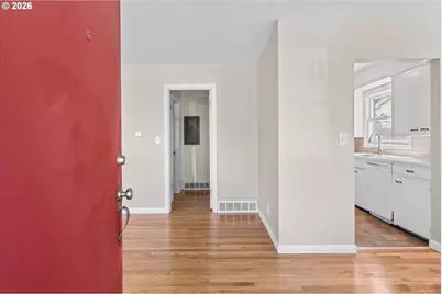 7820 SE Salmon St, Portland, OR 97215 - Photo 6