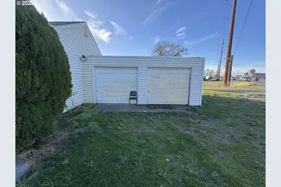 1205 N 1st Pl, Hermiston, OR 97838 - Photo 4