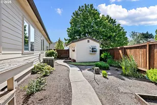 3696 River Pointe Dr, Eugene, OR 97408 - Photo 40