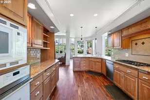 3696 River Pointe Dr, Eugene, OR 97408 - Photo 12