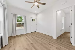 5592 Burnett Ave, Eugene, OR 97402 - Photo 10