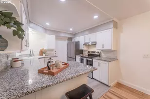 15452 SE Bush St, Portland, OR 97236 - Photo 10