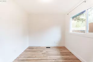 15452 SE Bush St, Portland, OR 97236 - Photo 32