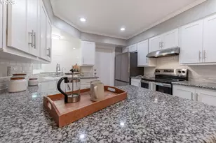 15452 SE Bush St, Portland, OR 97236 - Photo 16