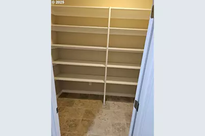 464 Oak Valley Loop, Winchester, OR 97495 - Photo 14