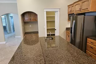 464 Oak Valley Loop, Winchester, OR 97495 - Photo 6