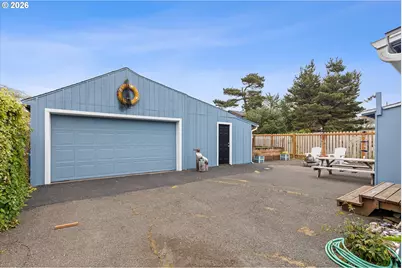 6524 SW Galley Ave, Lincoln City, OR 97367 - Photo 26