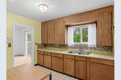150 River Ln, Gladstone, OR 97027 - Photo 10